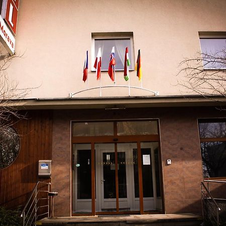 Hotel Morava Uherske Hradiste Luaran gambar