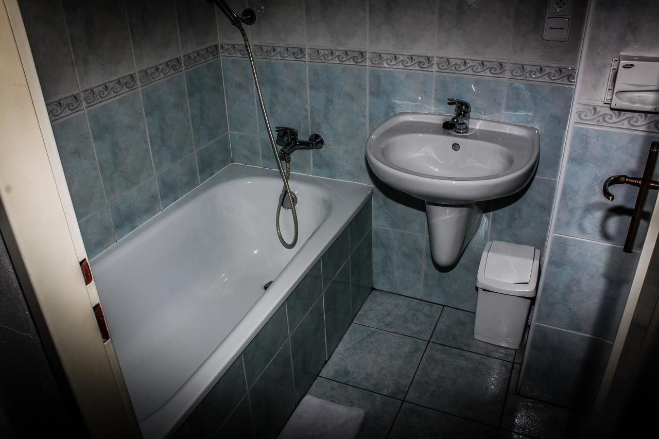 Hotel Morava Uherske Hradiste Luaran gambar